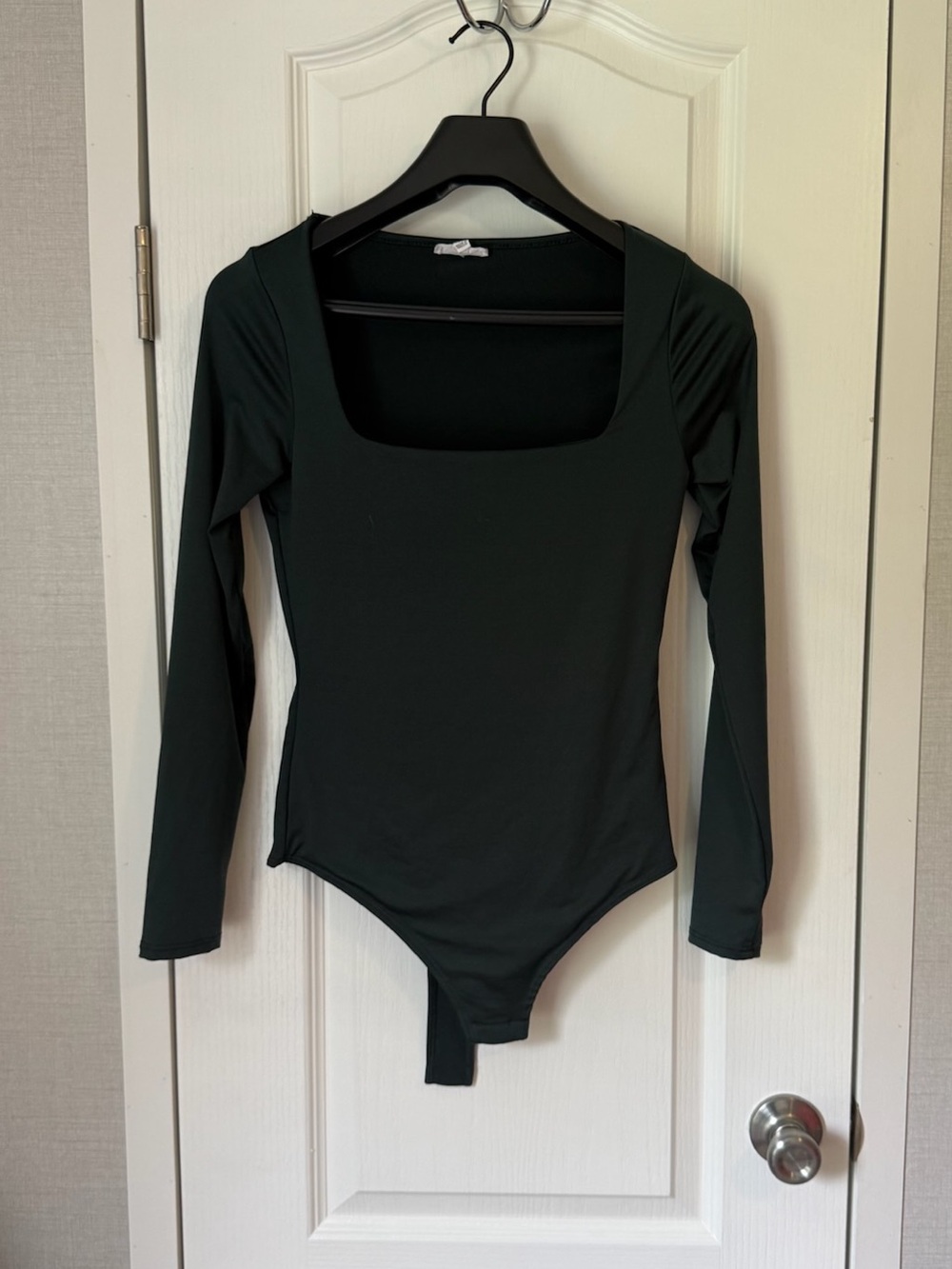 Live in the moment Women’s Green Long Sleeve Square Neck Bodysuit, Size M